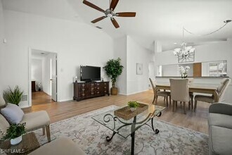 4878 Europa Dr in Naples, FL - Building Photo - Building Photo