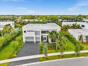16644 Botaniko Dr S in Weston, FL - Building Photo - Building Photo