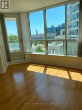 228-228 Queens Quay W in Toronto, ON - Building Photo - Building Photo