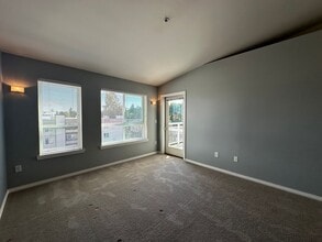 2805 NE 125th St in Seattle, WA - Building Photo - Building Photo
