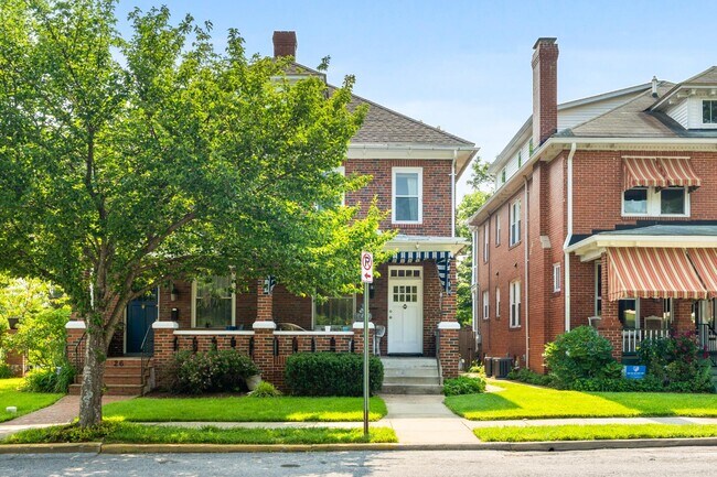 24 College Ave in Frederick, MD - Building Photo - Building Photo
