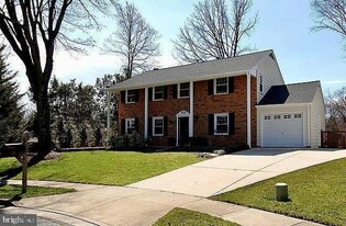 13603 Kincaid Pl in Chantilly, VA - Building Photo