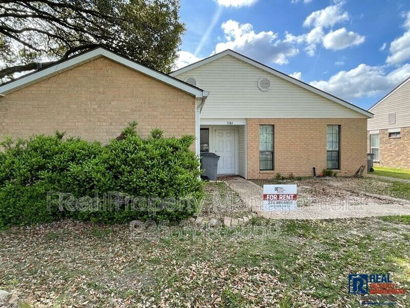5084 Cumberland Cove Dr in Baton Rouge, LA - Building Photo