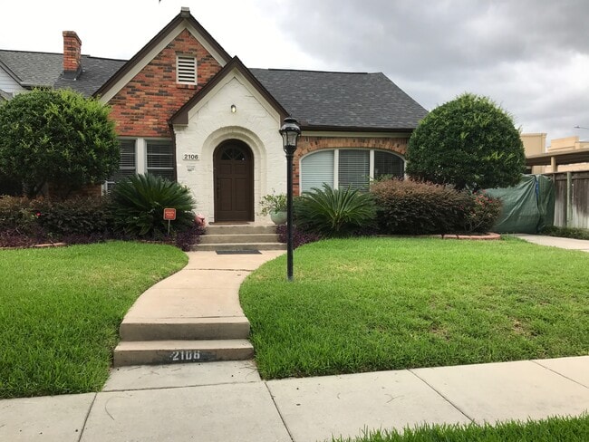 2106 Colquitt St, Unit Entire Property in Houston, TX - Building Photo - Building Photo