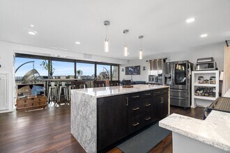 3558 Shore Dr in Virginia Beach, VA - Building Photo - Building Photo