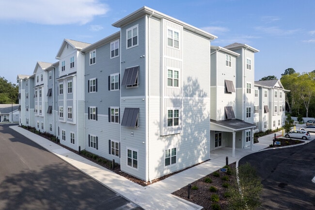 Harper's Pointe in Gainesville, FL - Foto de edificio - Building Photo