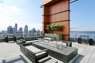 Arrivé in Seattle, WA - Building Photo