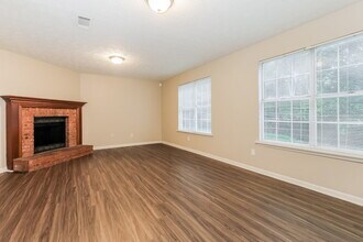 3693 Ashbill Ct in Rex, GA - Building Photo - Building Photo