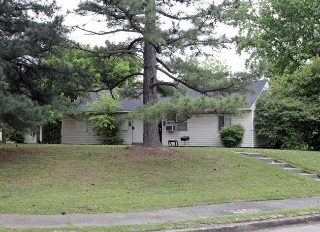 Lamar Cove in Memphis, TN - Building Photo - Building Photo