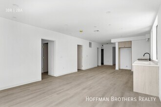 3755 S Canfield Ave in Los Angeles, CA - Foto de edificio - Building Photo