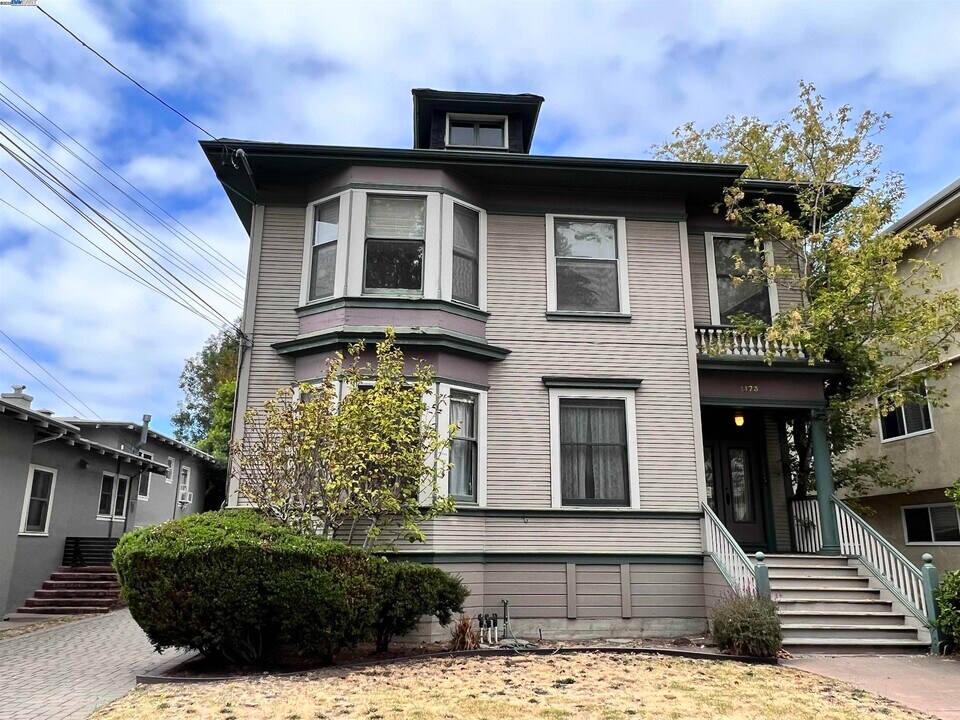 1173 Park Ave E in Alameda, CA - Building Photo