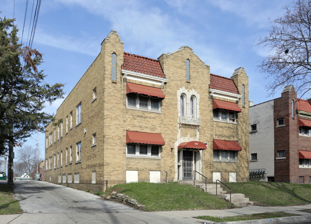 1421 N 21st St in Milwaukee, WI - Building Photo