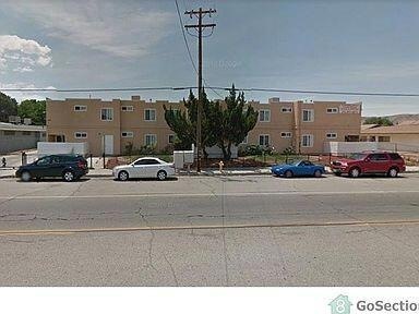 4242 W Ave L in Lancaster, CA - Building Photo