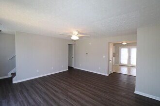 625 Miles Rd in Nicholasville, KY - Building Photo - Building Photo