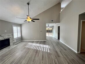 5305 Summer Cir in Austin, TX - Building Photo - Building Photo