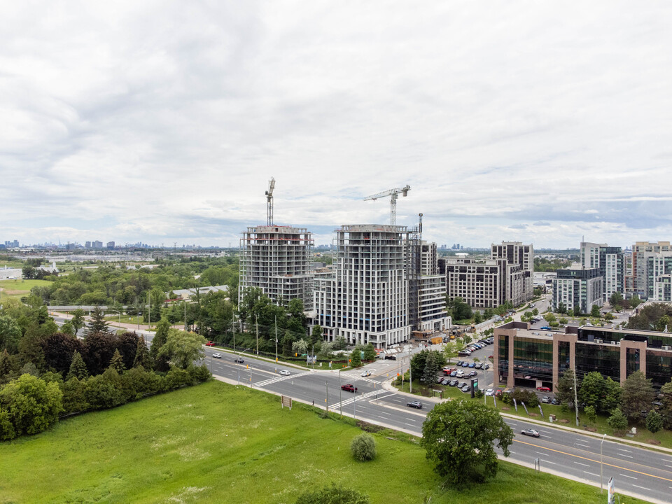 Vendôme Markham in Markham, ON - Building Photo