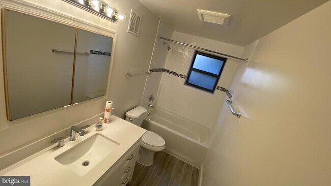 610 Kennebec Ave-Unit -B2 in Takoma Park, MD - Building Photo - Building Photo