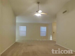 18071 N 113th Ave in Surprise, AZ - Foto de edificio - Building Photo