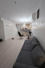 3888 Norfolk St in Burnaby, BC - Building Photo - Building Photo