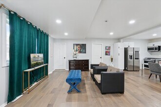 1313 Gordon Ave in Calumet City, IL - Building Photo - Building Photo