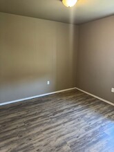 3411 E 16th St in Lubbock, TX - Foto de edificio - Building Photo