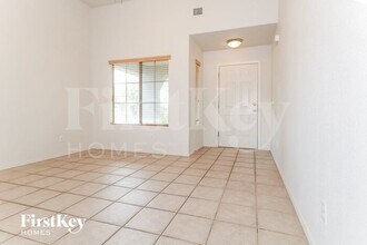 17558 W Calavar Rd in Surprise, AZ - Building Photo - Building Photo