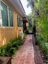 600 San Antonio Ave in Coral Gables, FL - Building Photo - Building Photo