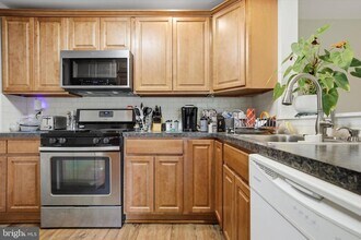 1003 Thornton Ct in North Wales, PA - Building Photo - Building Photo