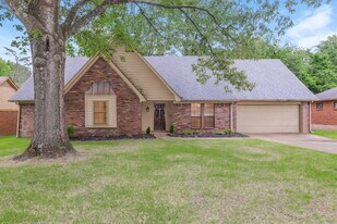 5095 Autumn Morning Ln in Memphis, TN - Building Photo