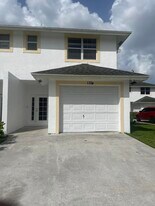 1334 The 12th Fairway in Wellington, FL - Building Photo