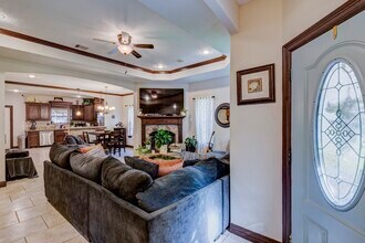 901 Franconia Dr in Montgomery, TX - Building Photo - Building Photo