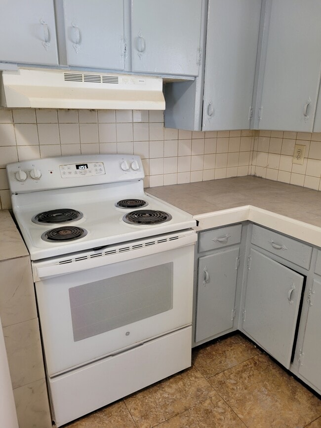 317 W 11th St, Unit 317