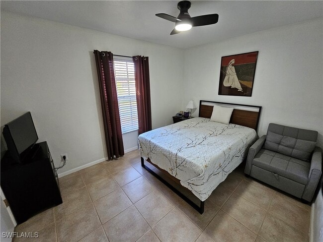 4121 8th Ave SE in Naples, FL - Building Photo - Building Photo