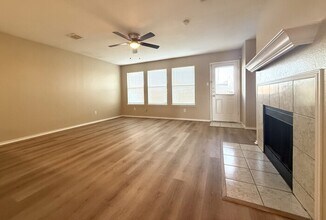 2237 Midbury Dr in Lancaster, TX - Building Photo - Building Photo