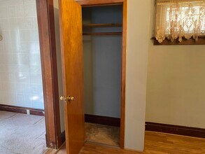 135 Folger St, Unit Lower in Buffalo, NY - Building Photo - Building Photo