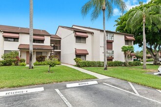 5040 Rose Hill Dr in Boynton Beach, FL - Building Photo - Building Photo
