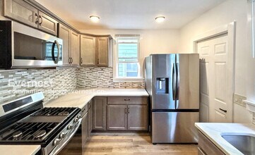 1442 Hamlet St in Columbus, OH - Foto de edificio - Building Photo