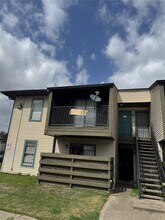 6161 Reims Rd in Houston, TX - Building Photo - Building Photo