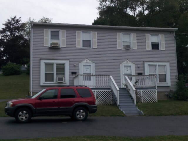 298 Duer St in Oswego, NY - Building Photo