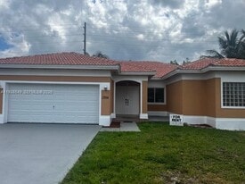 1304 SE 7th Ct in Homestead, FL - Building Photo