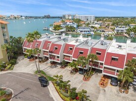 220 Skiff Point in Clearwater, FL - Building Photo