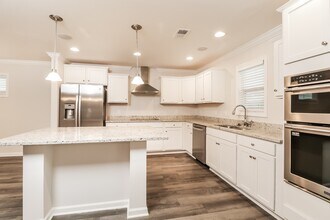 1041 Winter Wy in Lexington, SC - Building Photo - Building Photo