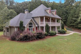 100 Hardwood Ln in Canton, GA - Building Photo
