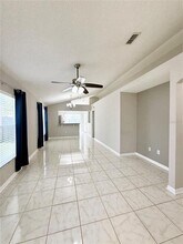 6043 Pointe Pleasant Blvd in Wesley Chapel, FL - Foto de edificio - Building Photo