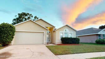 7332 Gum Tree Rd in Jacksonville, FL - Building Photo
