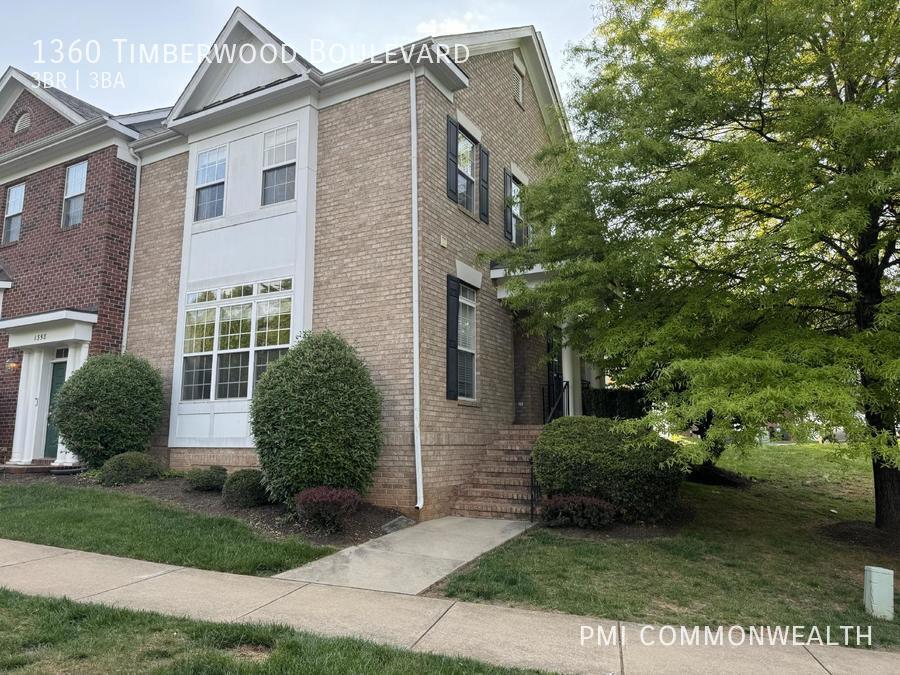 1360 Timberwood Blvd in Charlottesville, VA - Building Photo