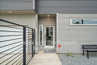 3002 Hawkins St in Houston, TX - Building Photo - Building Photo