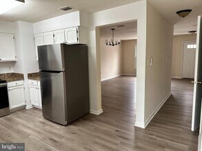 5235 Walney Rd in Centreville, VA - Building Photo - Building Photo