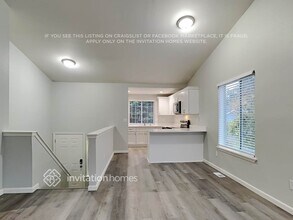 15313 76th Ave Ct E in Puyallup, WA - Foto de edificio - Building Photo