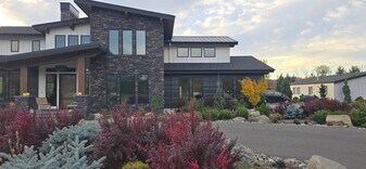 38100 NE 164th Ave, Unit Studio Apartment in Amboy, WA - Building Photo